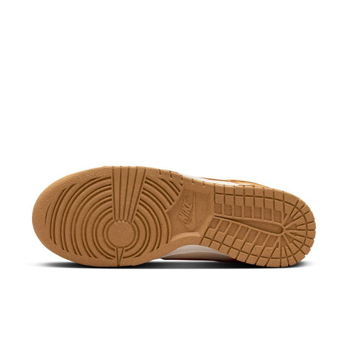 NIKE Dunk Low Womens Sneakers